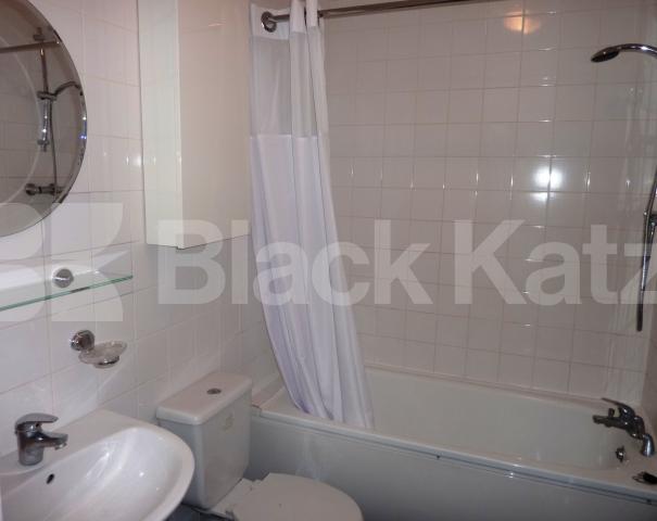 			NEW INSTRUCTION / GREAT LOCATION / BRAND NEWLY REFURBISHED , 2 Bedroom, 1 bath, 1 reception Flat			 Portobello Road, Ladbroke Grove